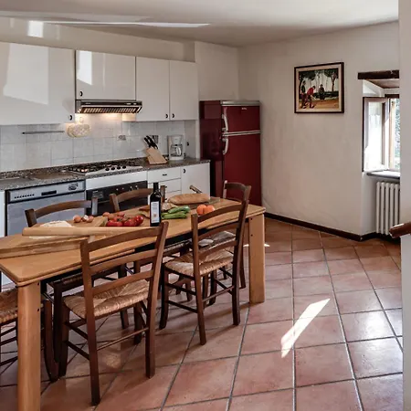 Fattoria I Tribbi Apartment Ambra